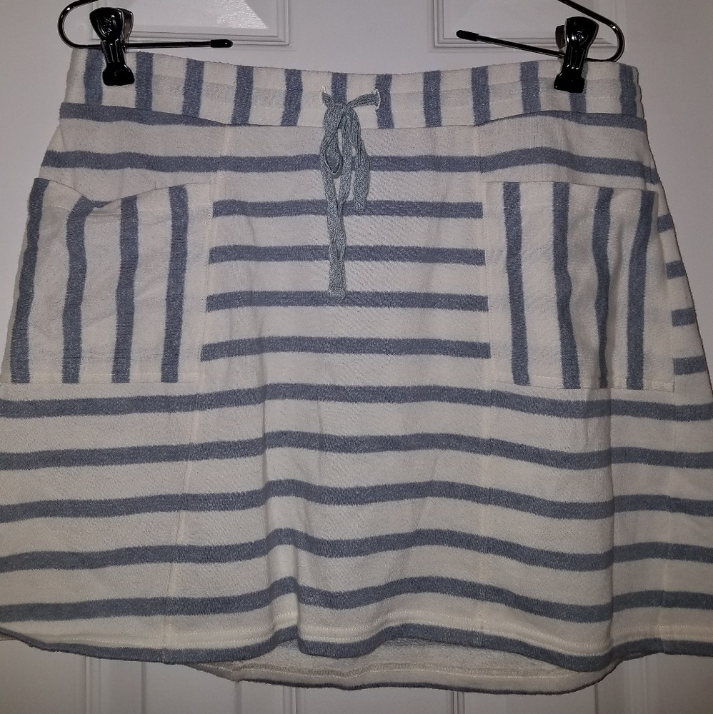 Super comfortable mini skirt